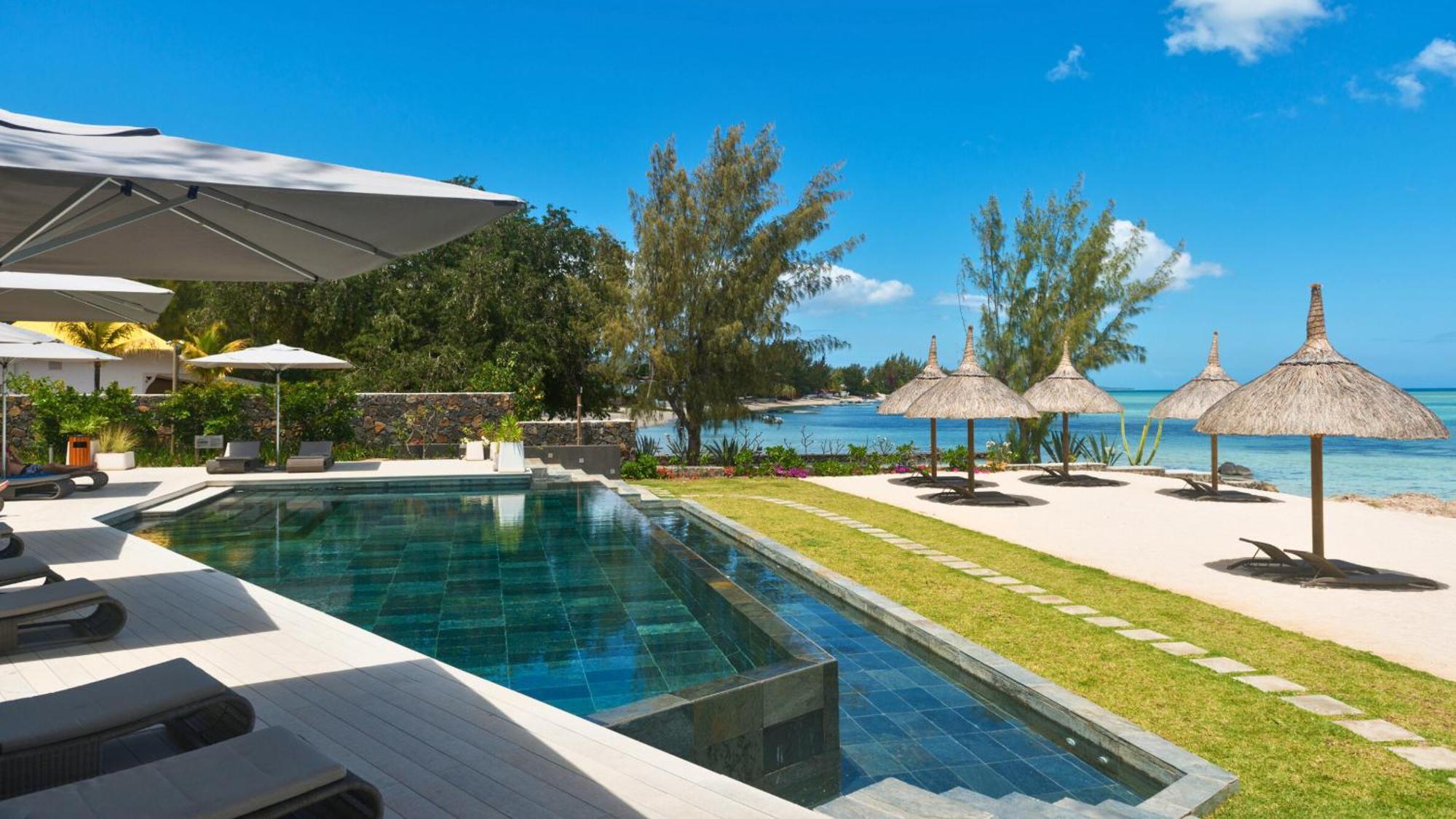 Esplanade By Horizon Holidays Tamarin Exterior photo